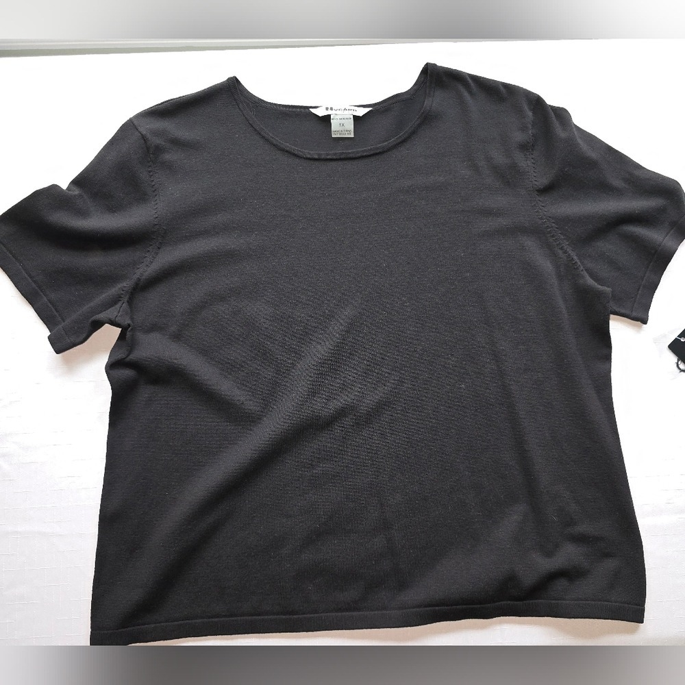 Silk Black Crew Neck Basic Scandi Minimalist Clean Girl
